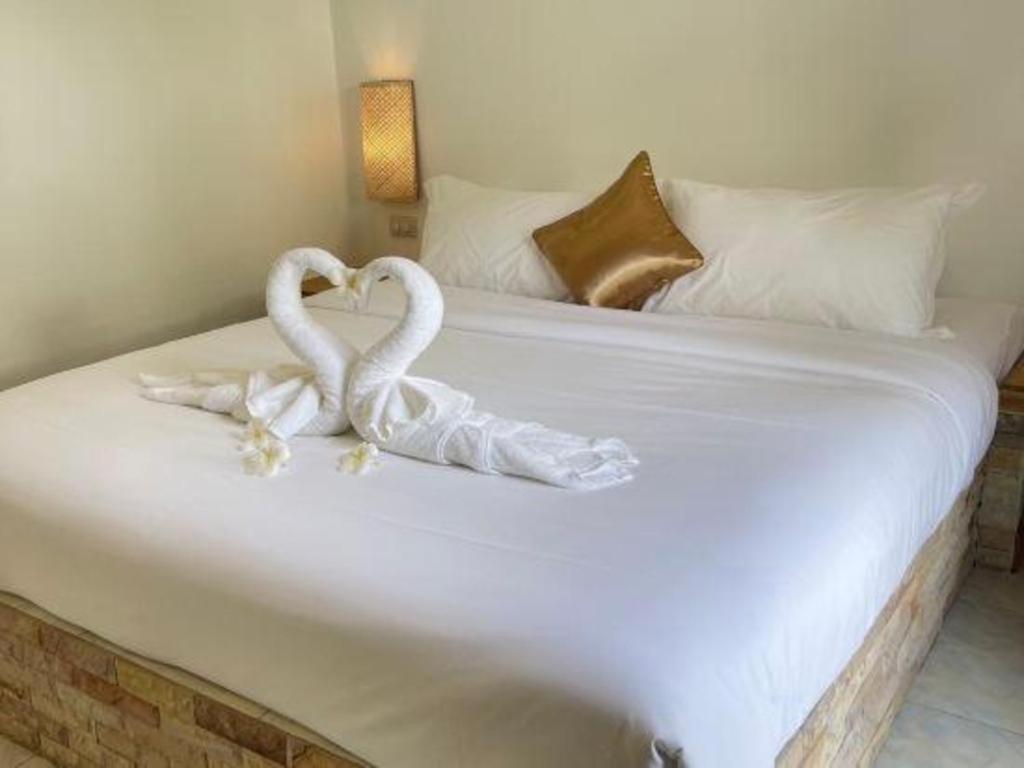 Baan Chaylay Hotel 2*