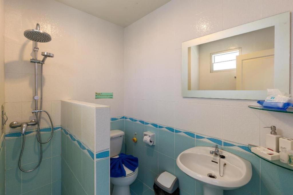 Hotel Baan Chaylay 2*