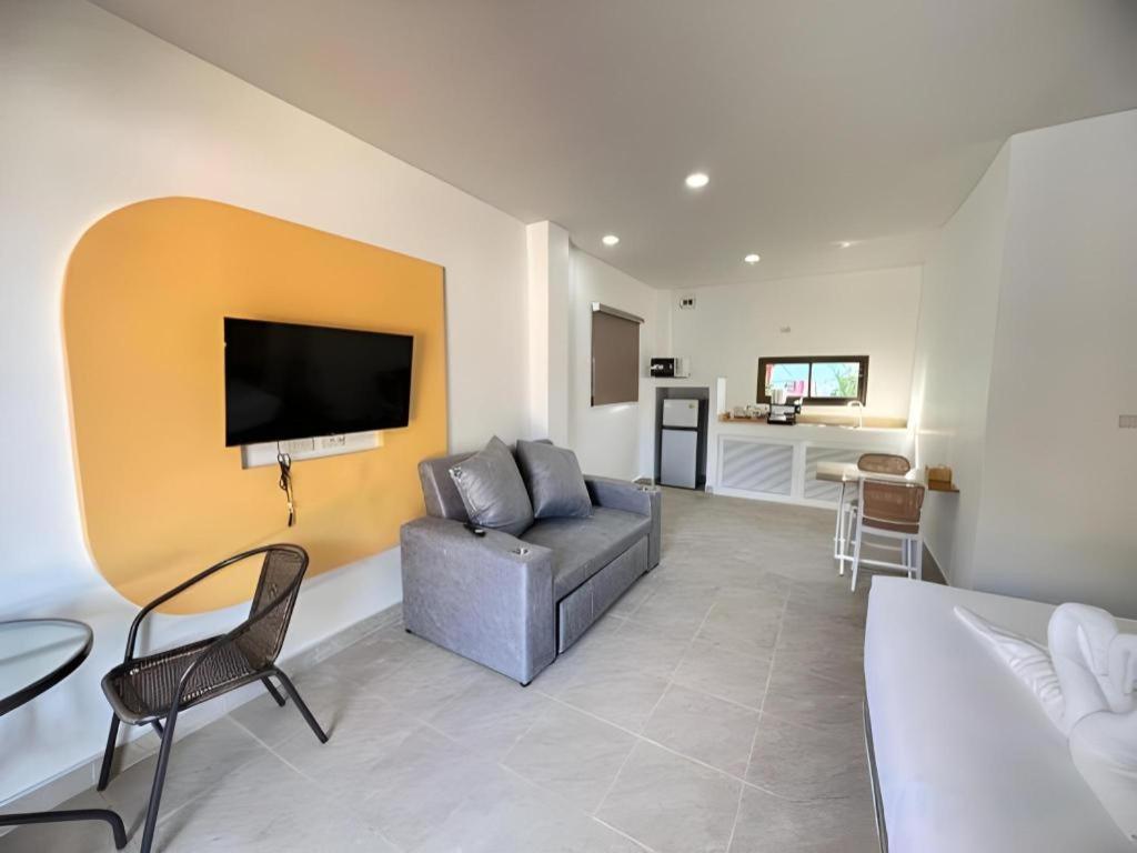 Baan Chaylay Hotel Phuket